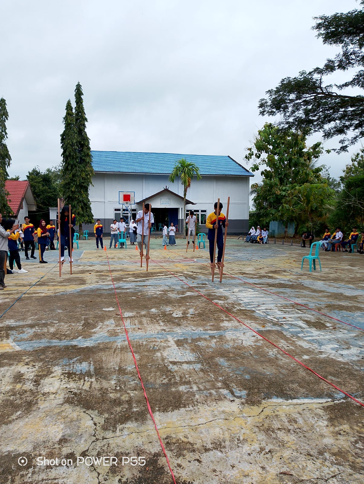 Hari pertama kegiatan lomba memeriahkan HUT ke-37 SMAN 3 Barabai